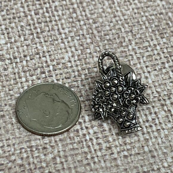 Avon Silver Flower Basket Straight Back Pin - Picture 1 of 3